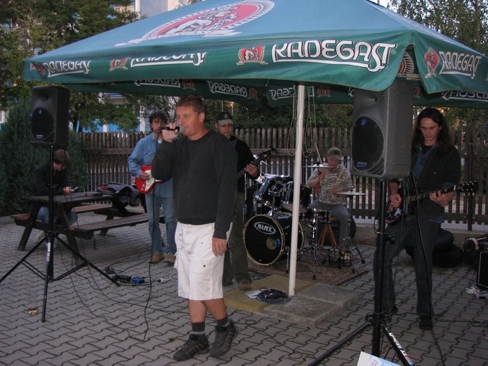 Ztracenej Šnycl - Sestra